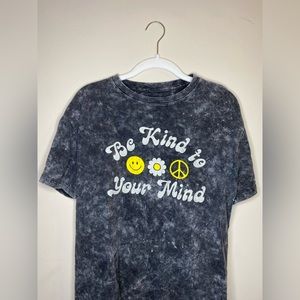 womens acid washed t shirt!